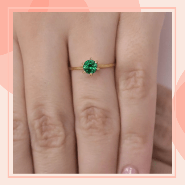 anel solitario com pedra verde