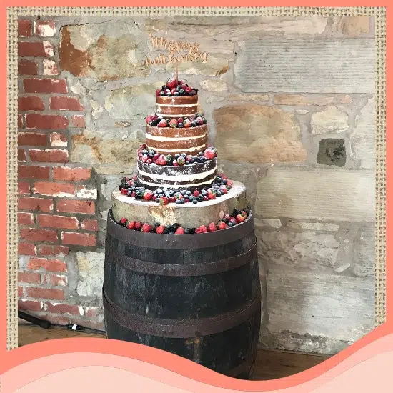 bolo de casamento rústico em baril