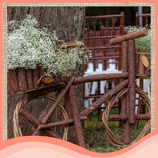 decoração de casamento rústico bicicleta de cipó e madeira