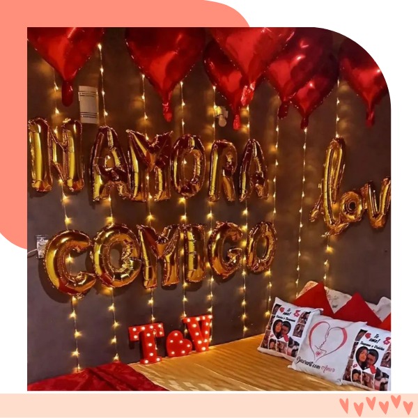 balões com letras para pedido de namoro no quarto