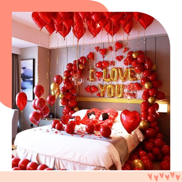 quarto decorado para pedido de namoro com balões