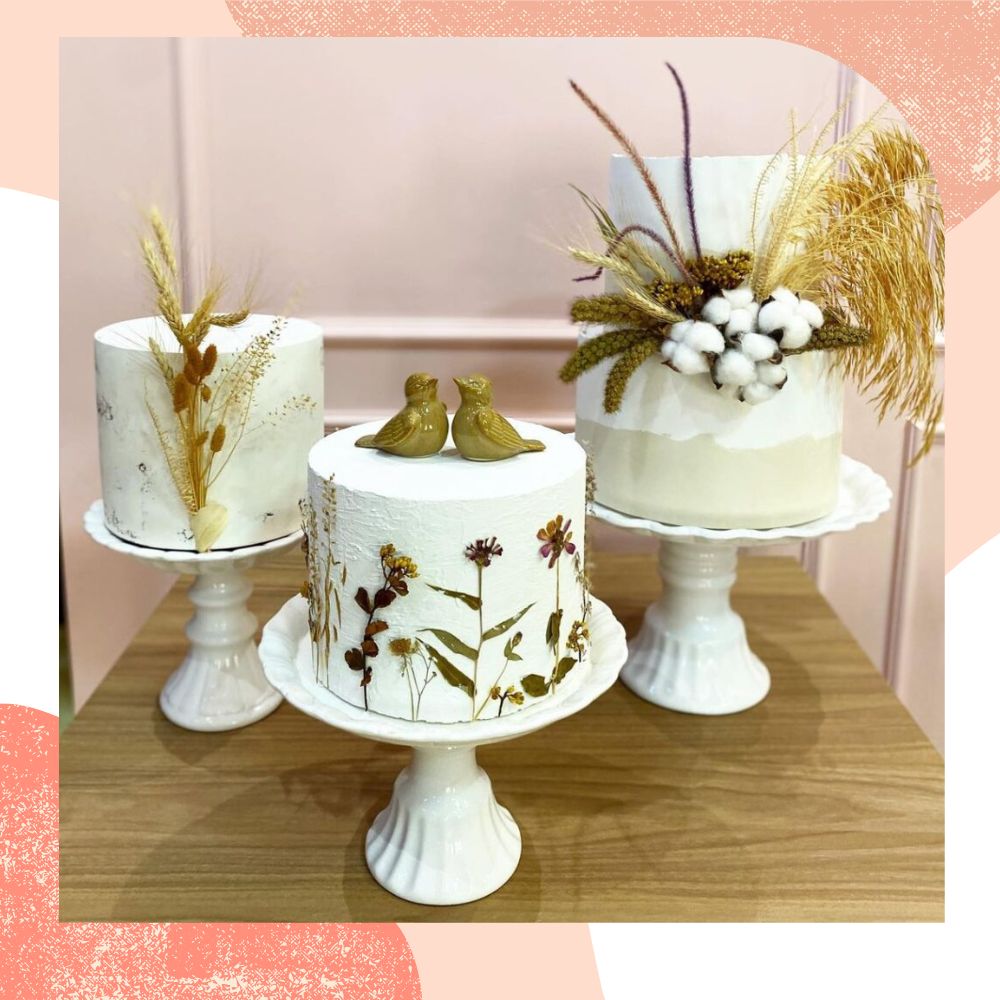 bolo de casamento civil três bolos brancos
