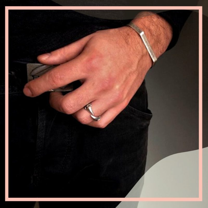 anel masculino de prata com pulseira