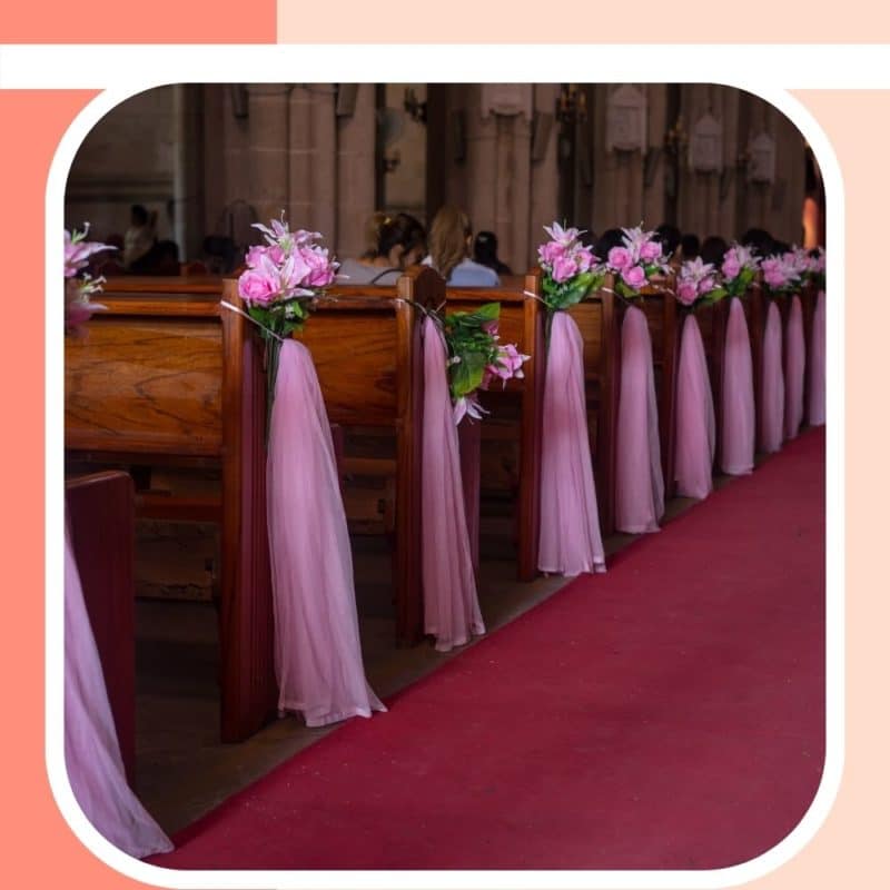 decoração de igreja para casamento rosa claro