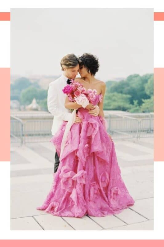 vestido de noiva rosa diferente
