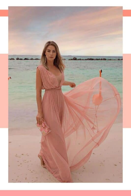 vestido de noiva rosa salmão para praia