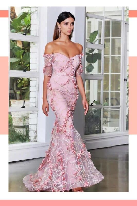 vestido de noiva rosa sereia com flores