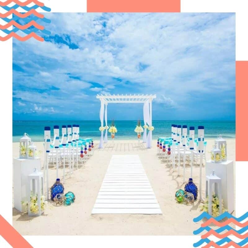decoração de casamento na praia minimalista azul