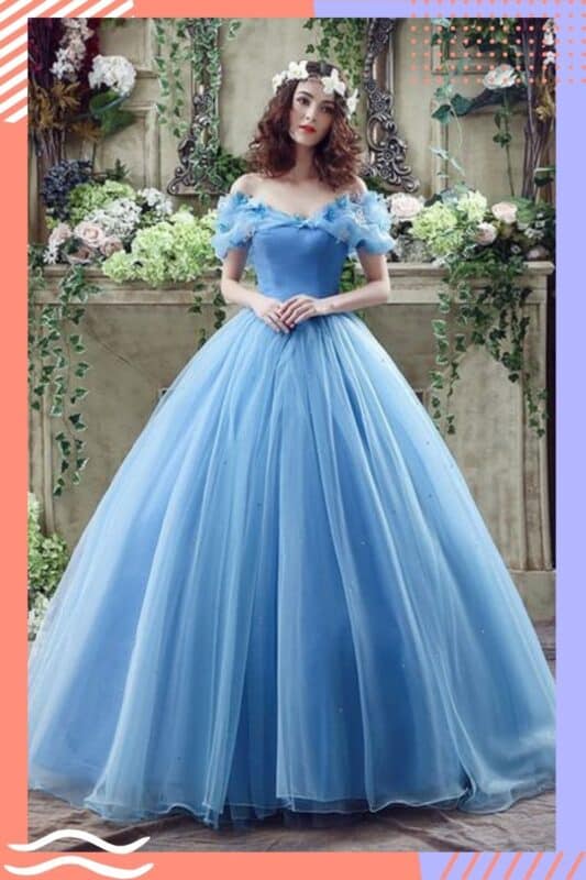 vestido de noiva azul claro estilo princesa