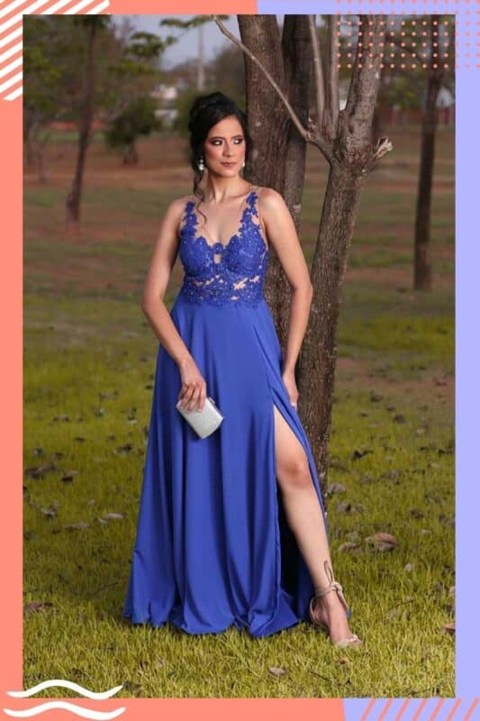 vestido de noiva azul royal com decote