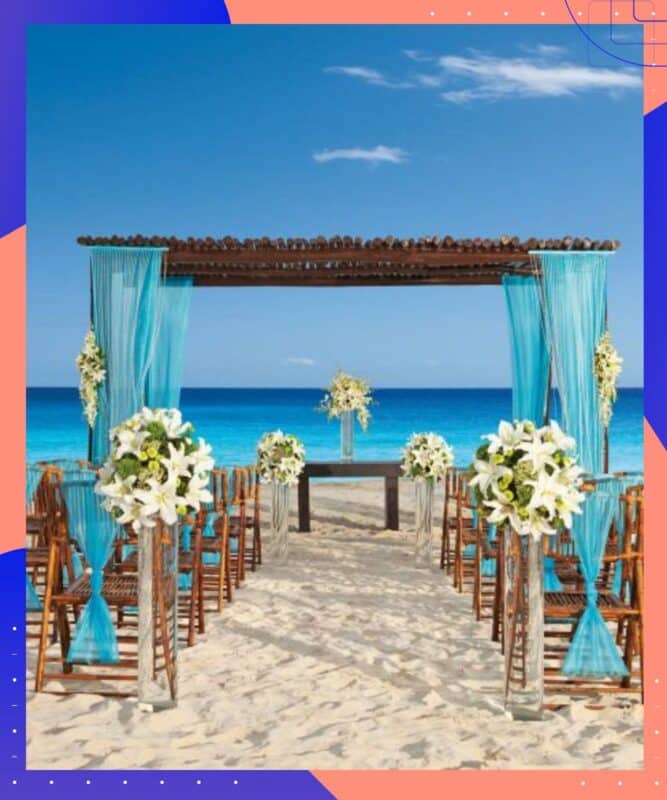 casamento na praia decoracao azul com flores