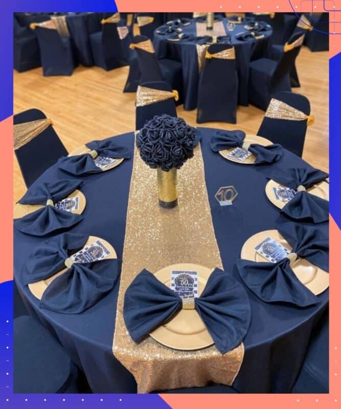 decoracao de casamento azul escuro mesa