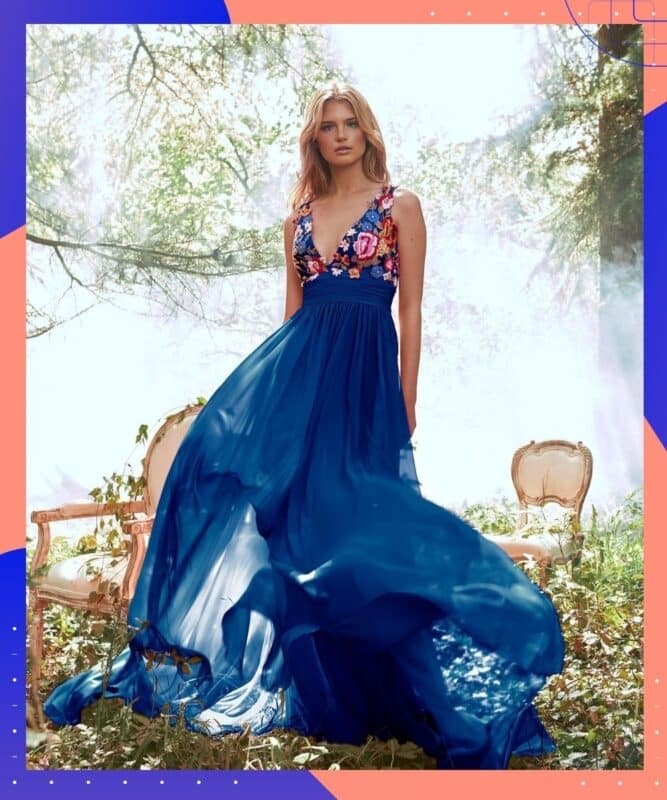 vestido de noiva azul com flores