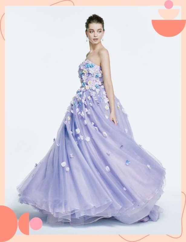 vestido de noiva colorido lilas com detalhes