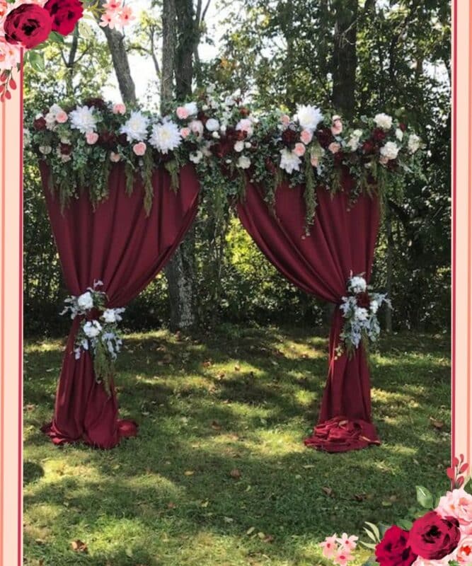 altar com cortinas marsala para casamento no campo