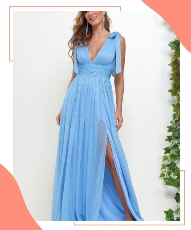 vestido azul com decote para casamento