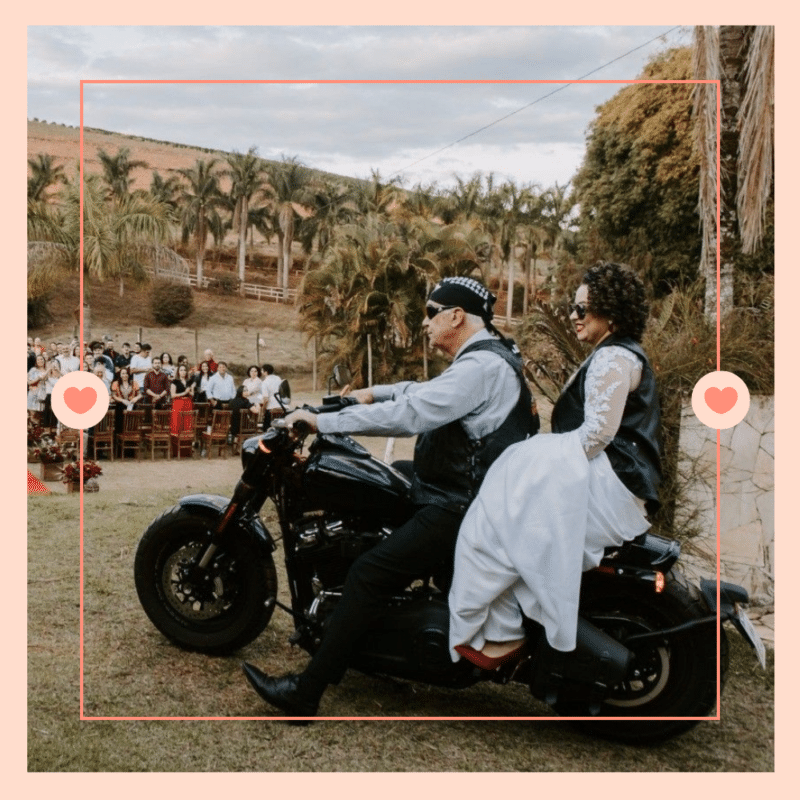 entrada da noiva com moto