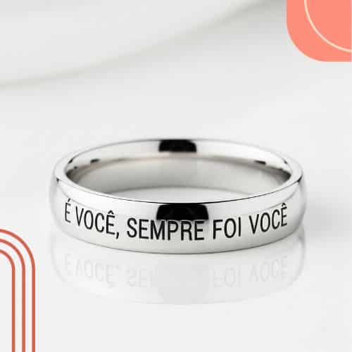 aliança com frase de musica gravada externo